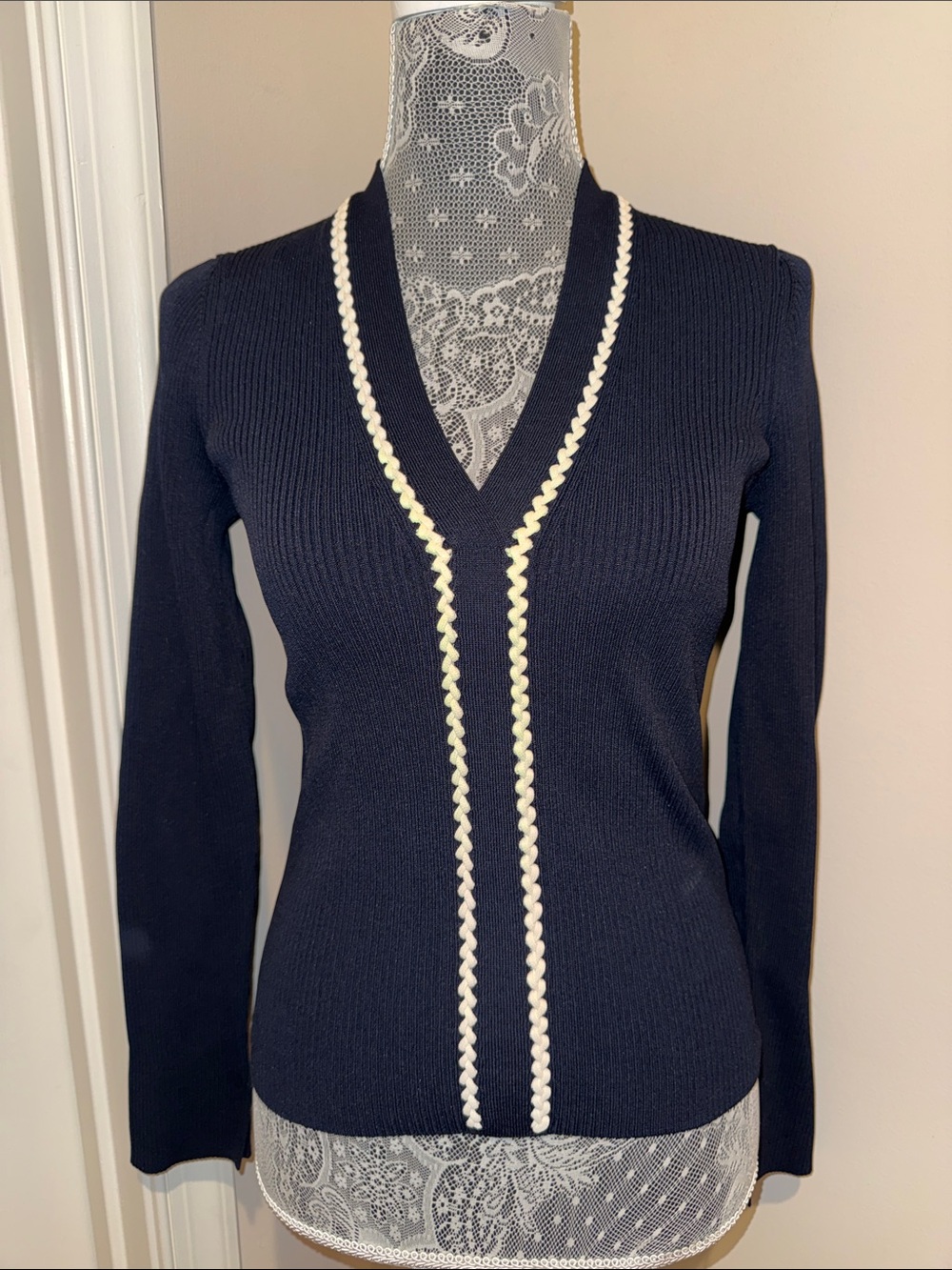 Reiss Lauri Craft-Stitch Top navy ivory
 size medium NWT - Picture 5 of 8